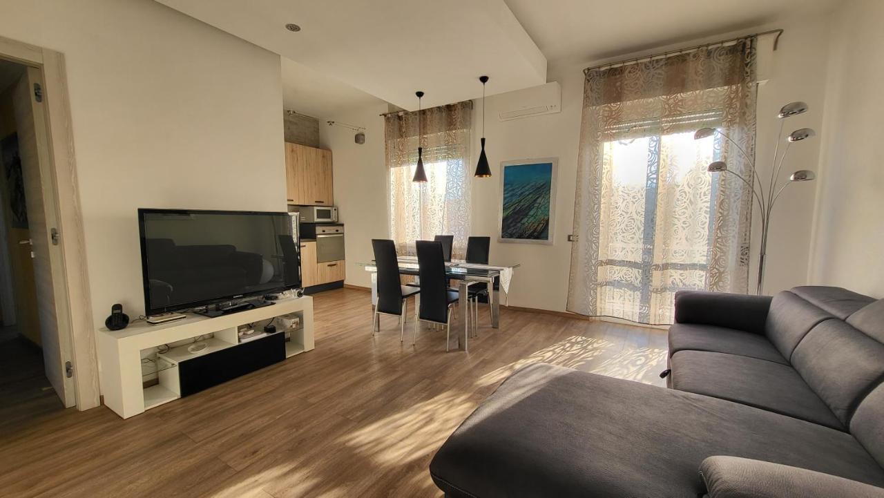 La Casa Del Buonviaggio Apartment ลาสเปเซีย ภายนอก รูปภาพ