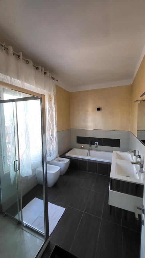 La Casa Del Buonviaggio Apartment ลาสเปเซีย ภายนอก รูปภาพ